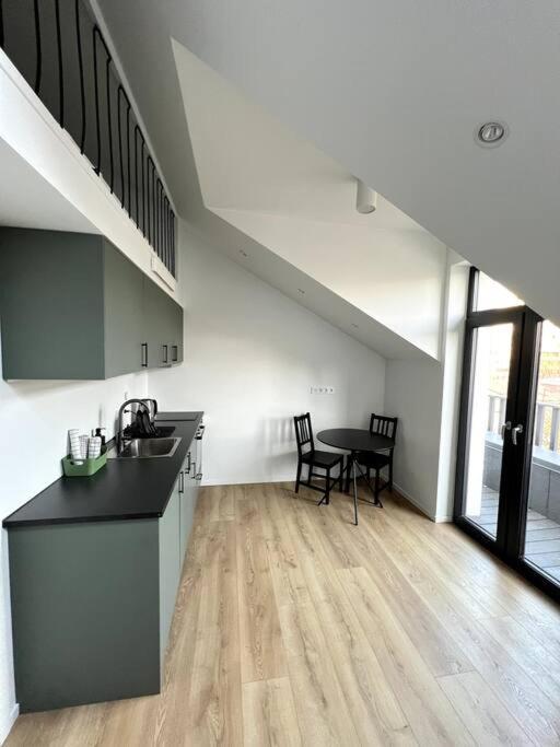 Brand-New Central Loft Apartment Vilnius Ngoại thất bức ảnh
